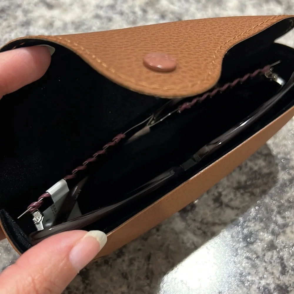 Tod’s Women’s NWT Authentic Sunglasses Shades (comes with Ray-Ban Case)